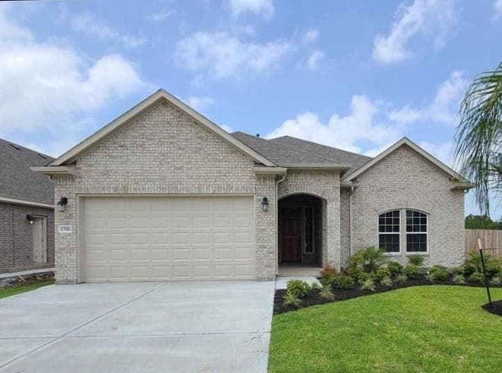 1516 Lake Mija Cir