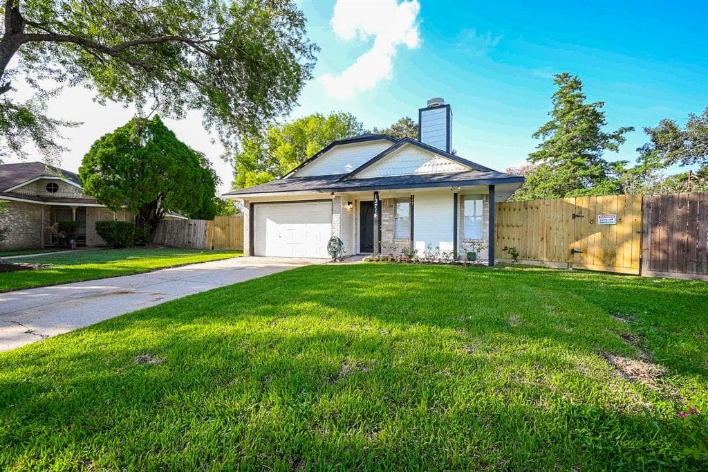 13714 Alon Ct