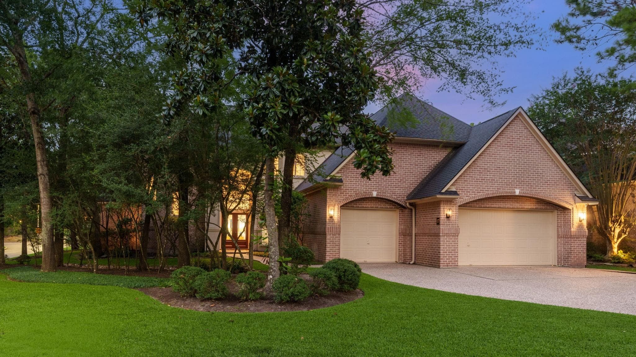 47 W Horizon Ridge Pl