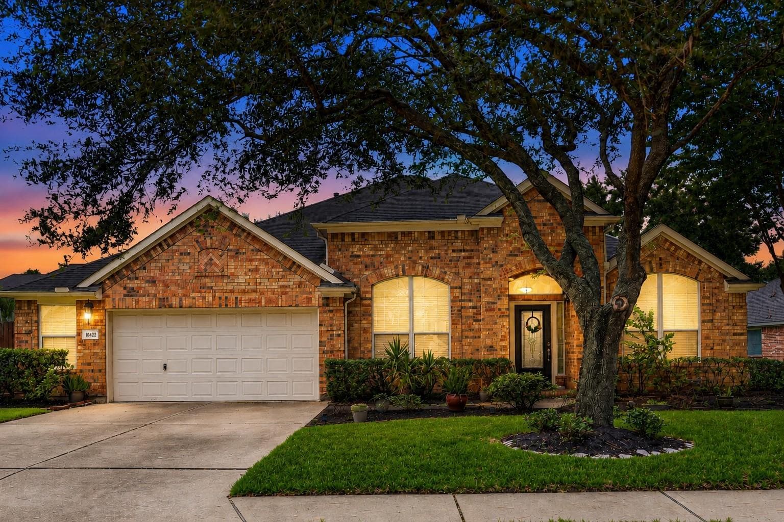 10422 Pavonia Dr