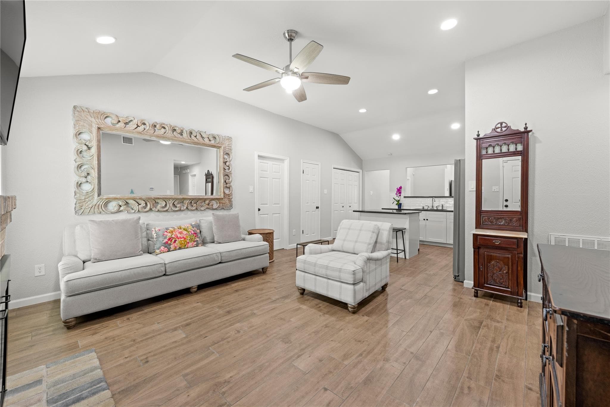 Gallery image 3