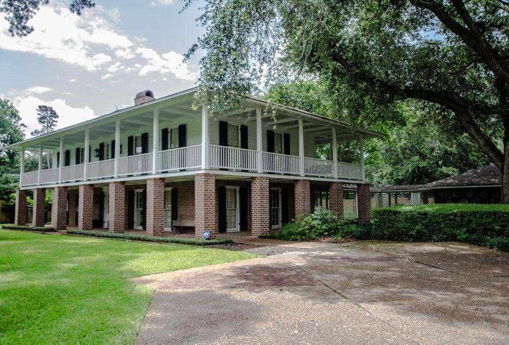 8185 Evangeline Ln