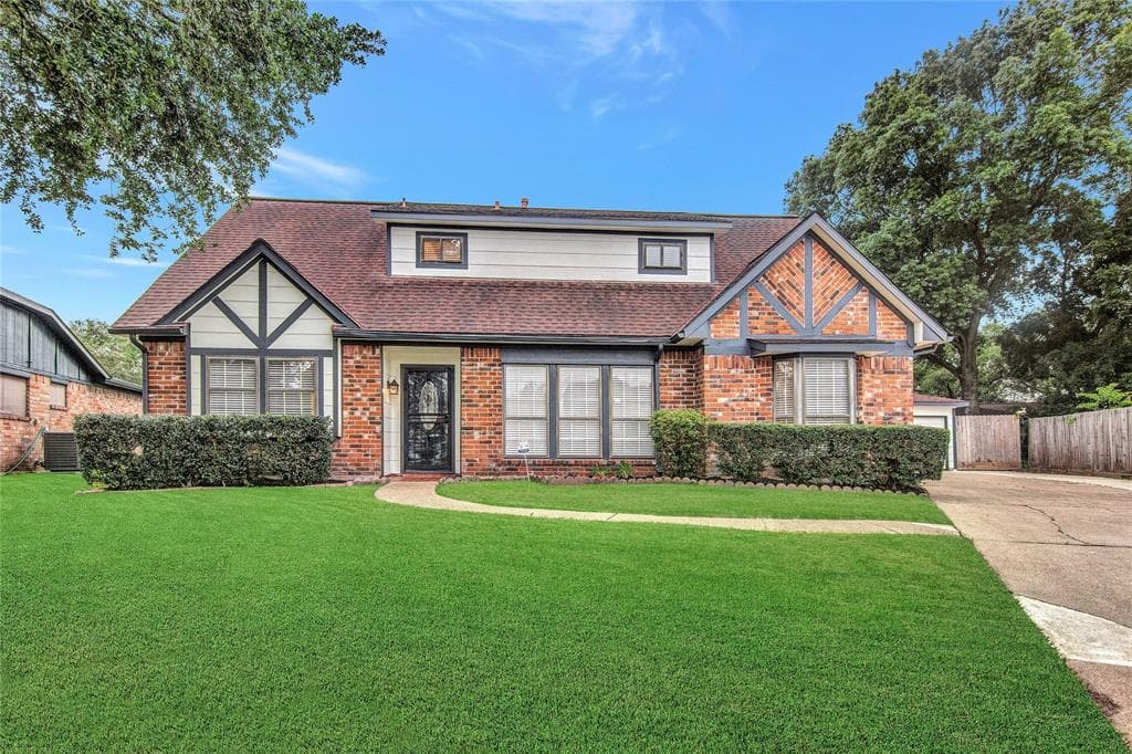 13606 Ballantrae Ct