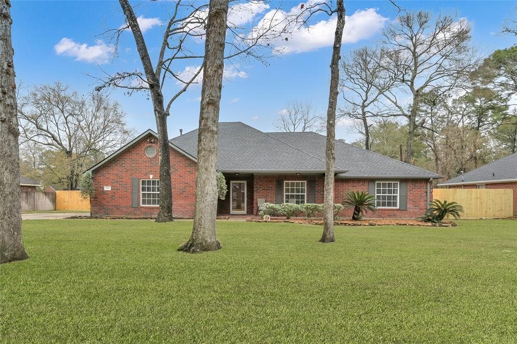 414 Fairbanks Dr