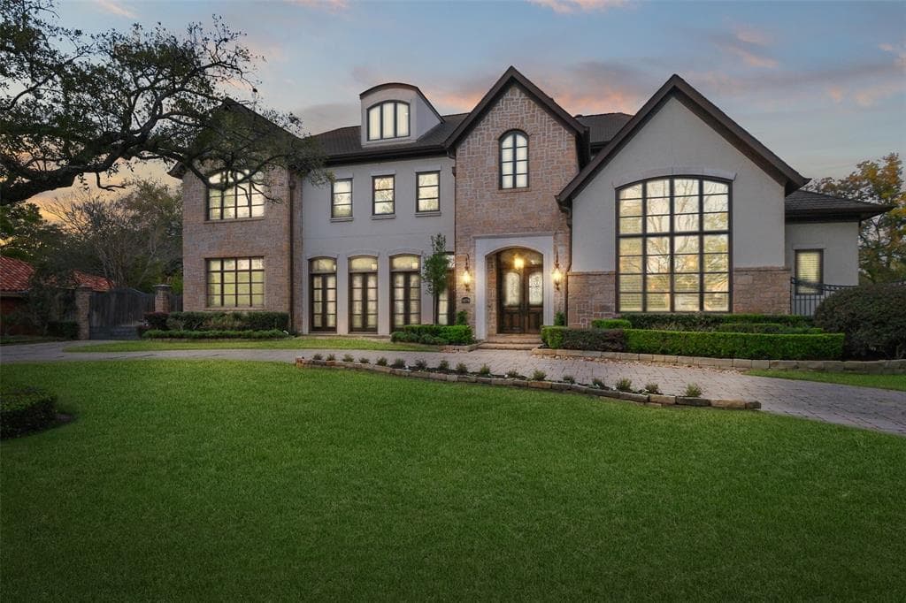 5676 Doliver Dr