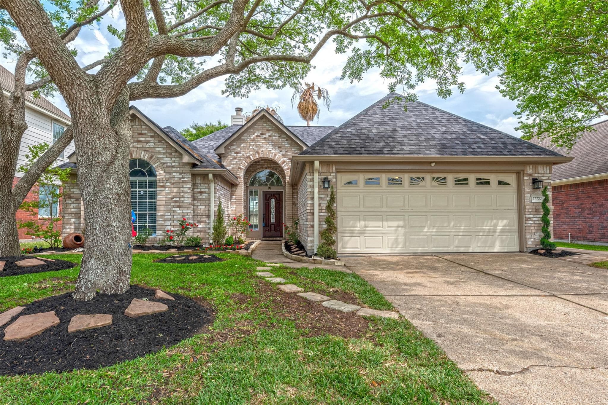 17722 Scenic Oaks Dr