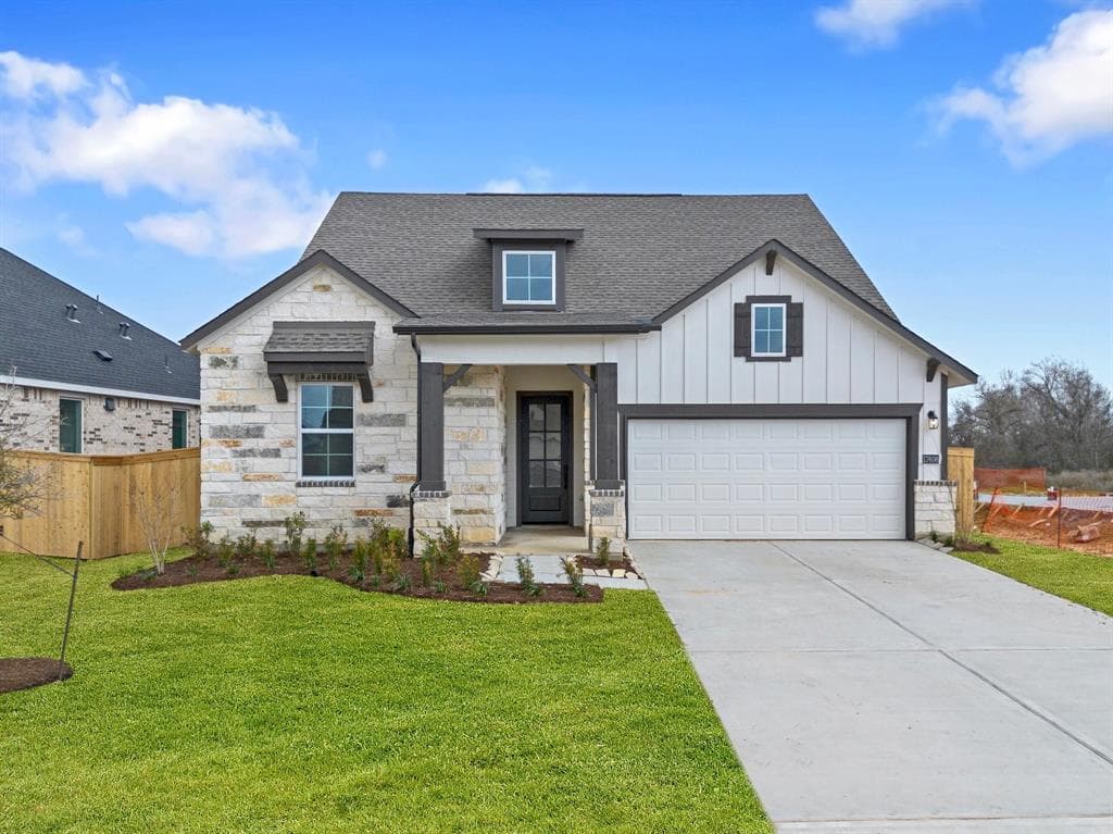 17606 Tulip Willow Way