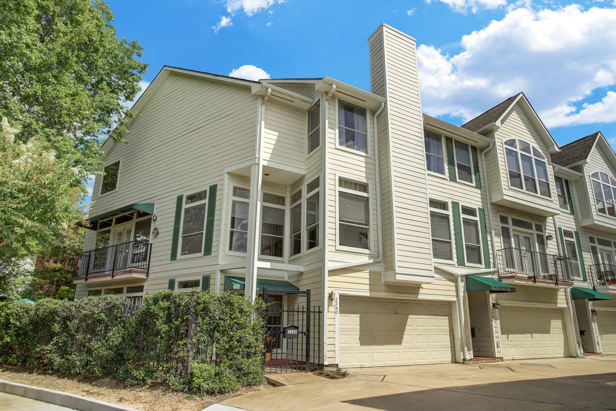 1340 Fairview Ave