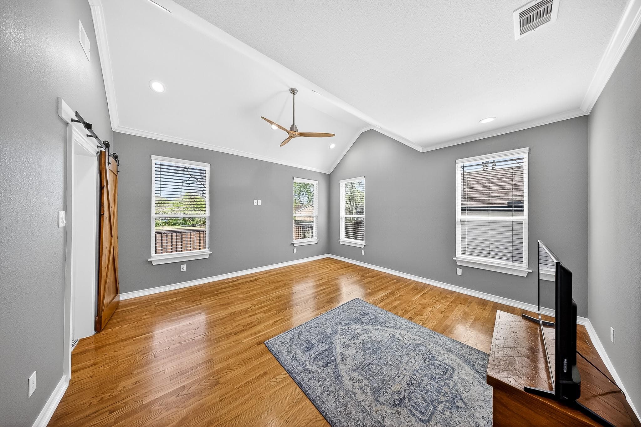 Gallery image 4