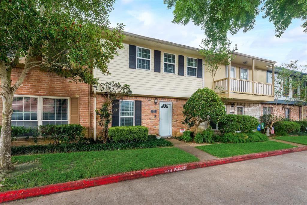 14708 Perthshire Rd Unit C