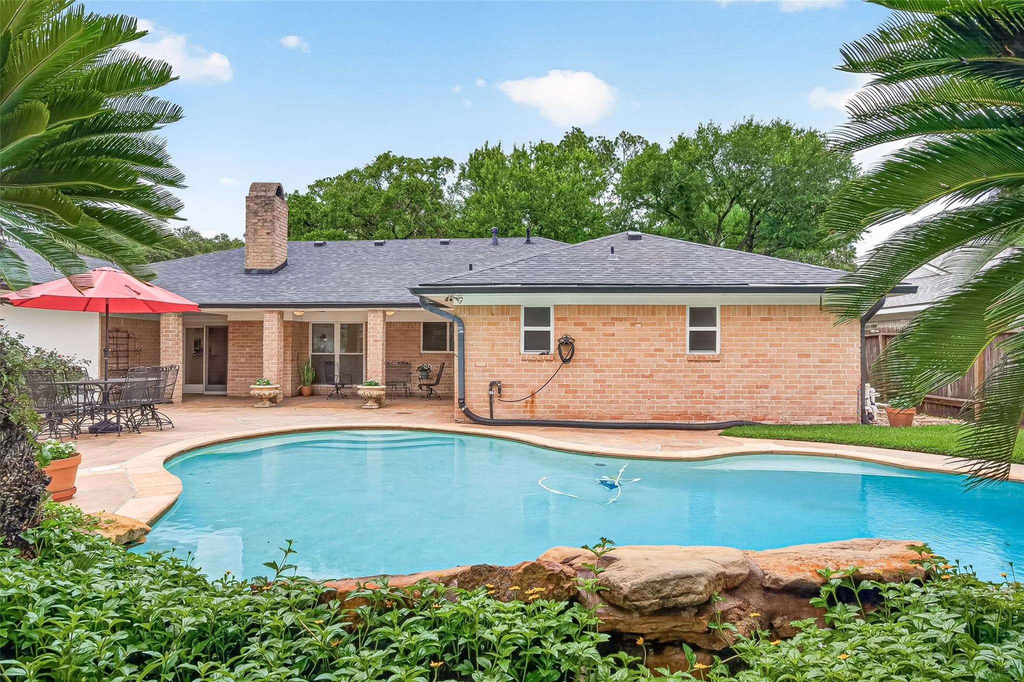 3031 Broadmoor Dr