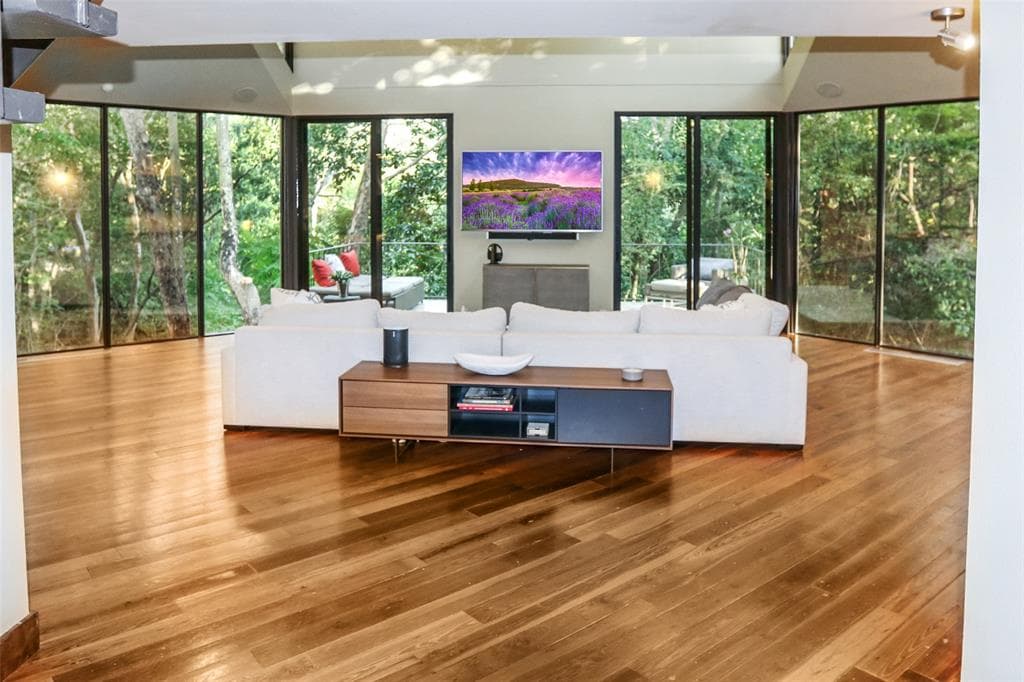 Gallery image 4