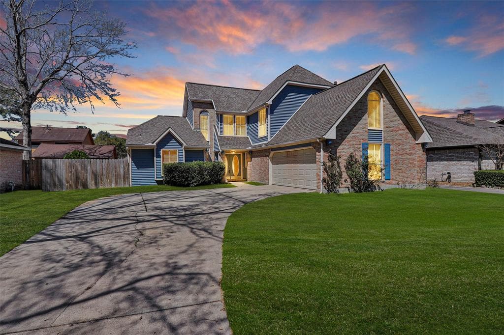 6514 Greenvale Ln