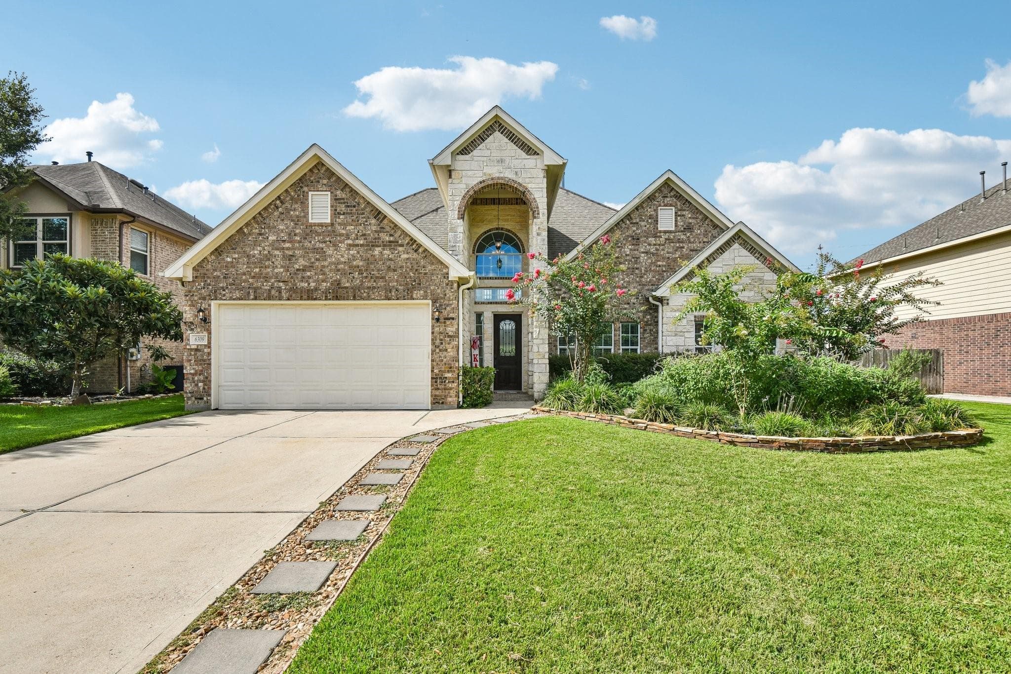 6309 Deerwood Rd