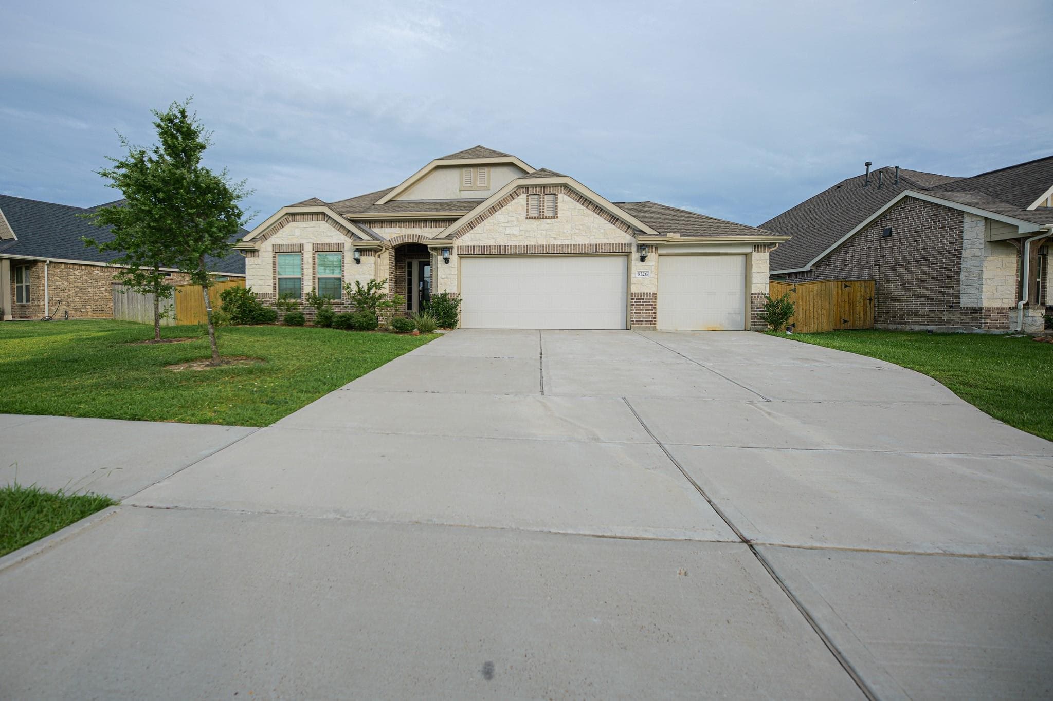9326 Hartford Valley Trl