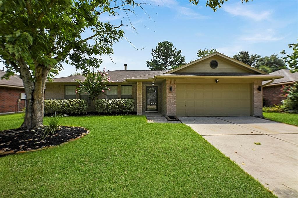 4222 Hermitage Hollow Ln