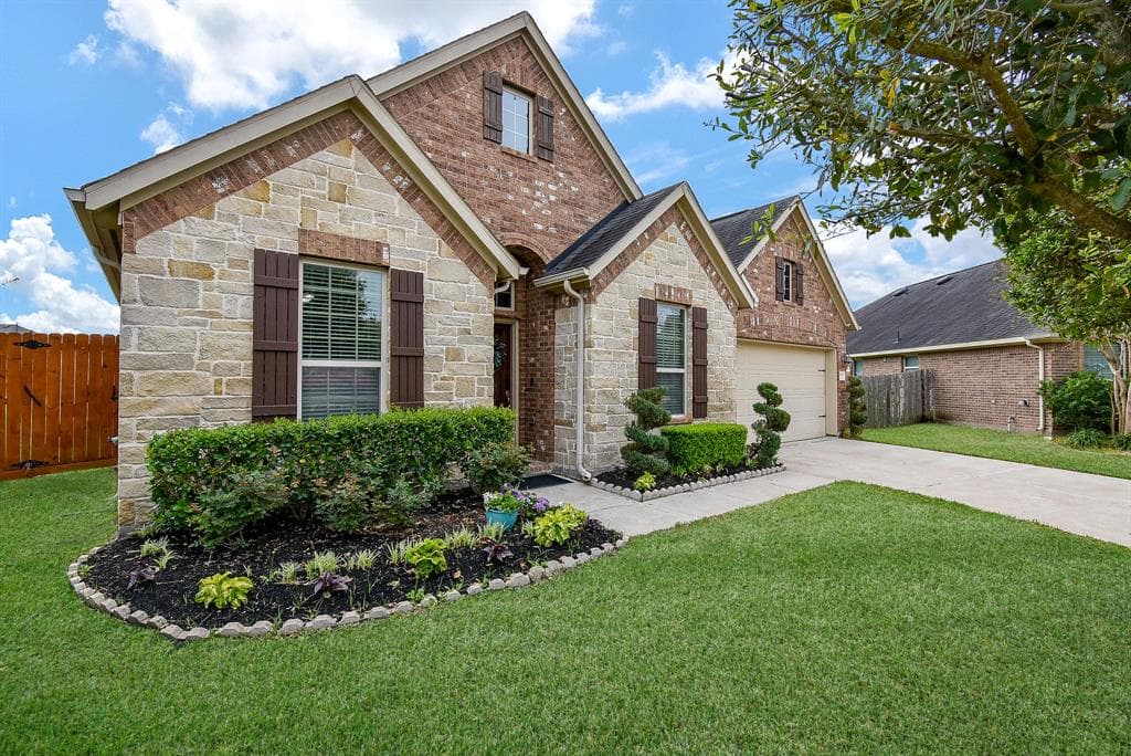 19507 Sundance Edge Ct