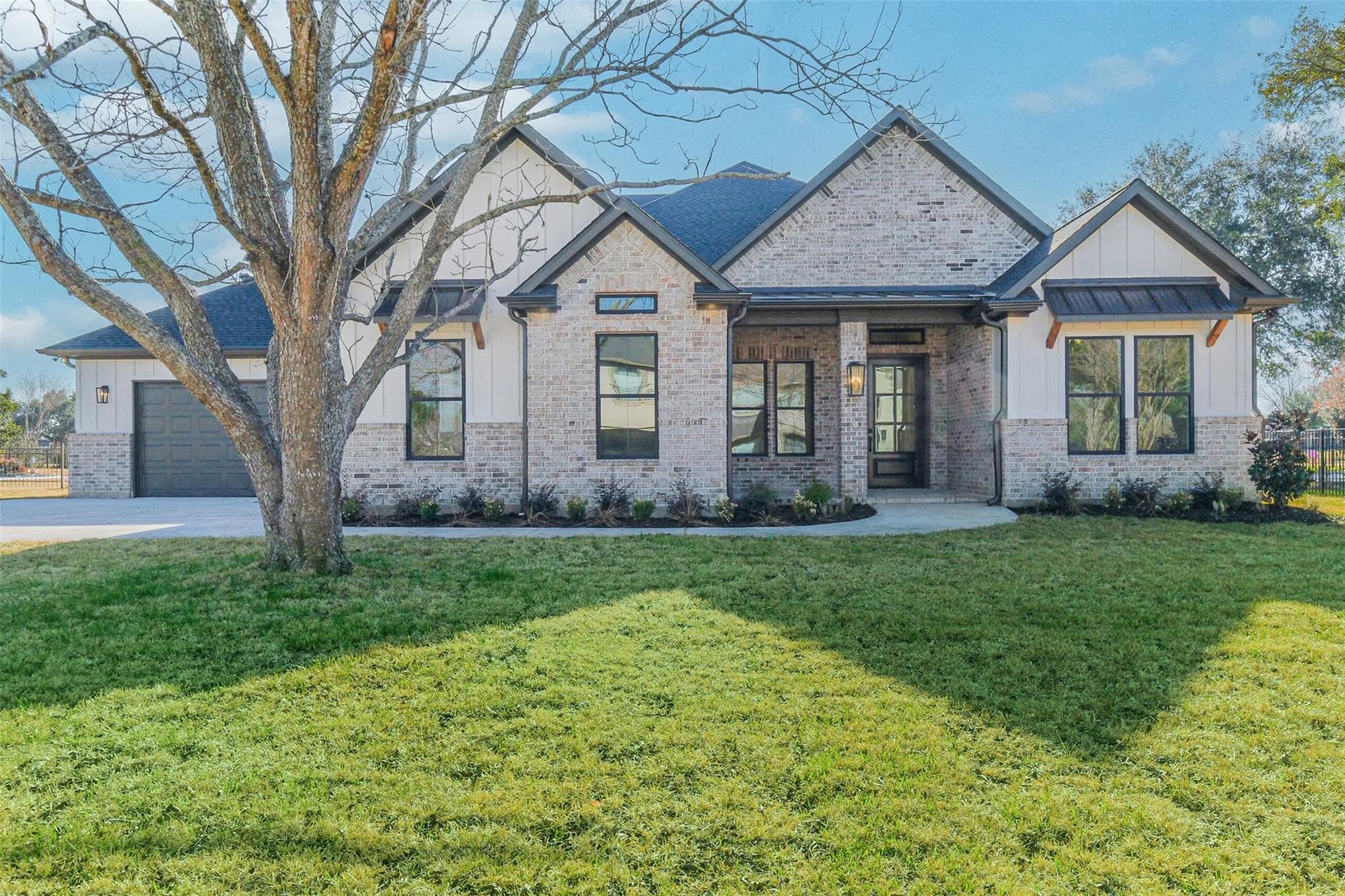 4409 Weston Dr