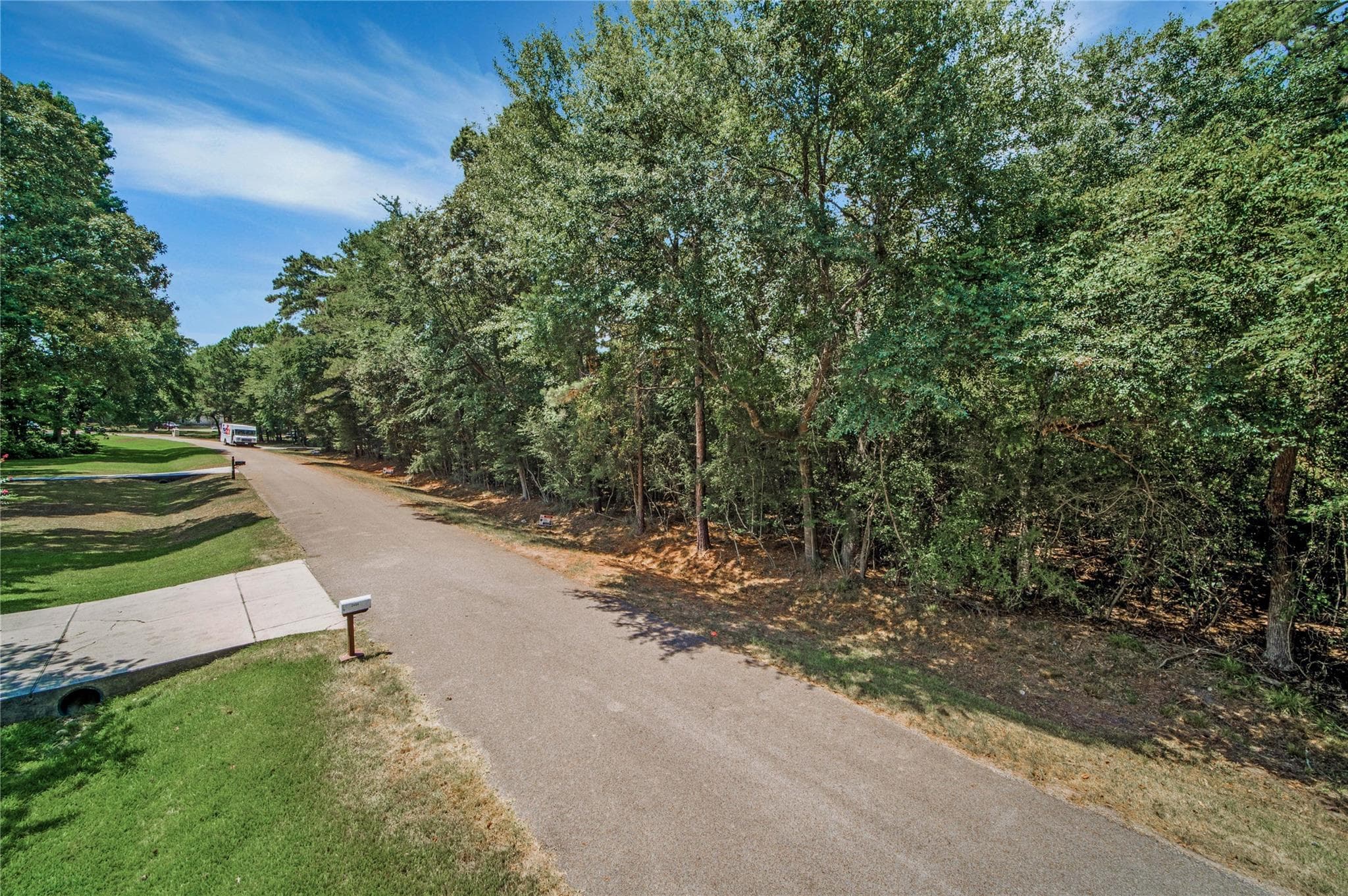 2407 Mustang Dr
