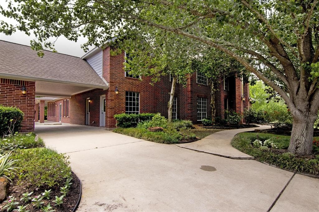 30 El Dorado Dr