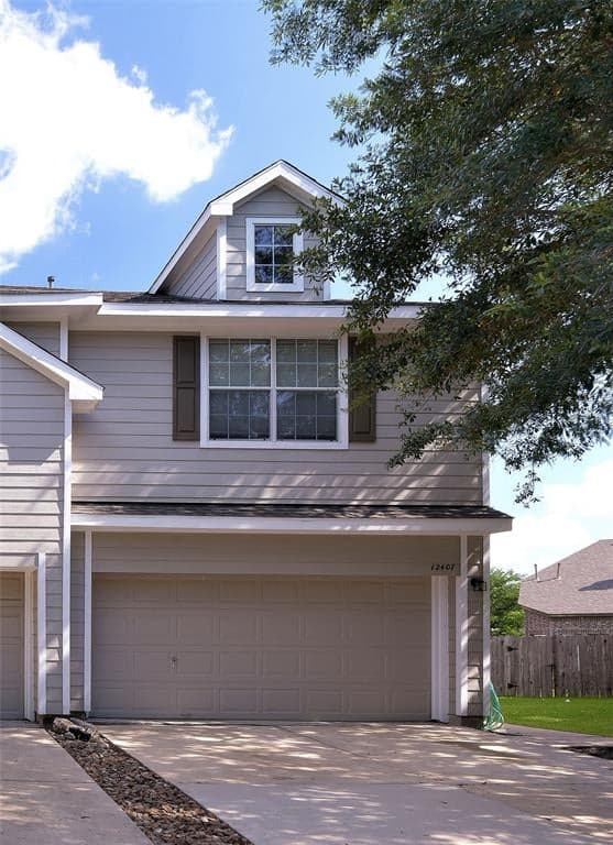 12407 Saratoga Woods Ln