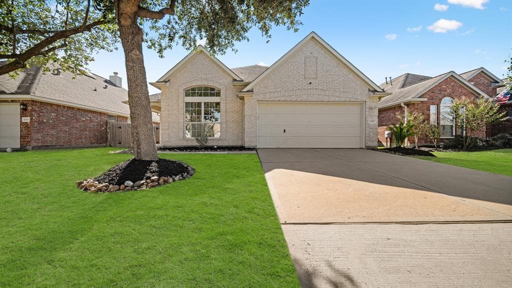 8307 Terra Valley Ln