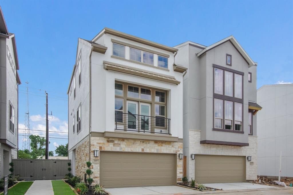 607 Algona Ave