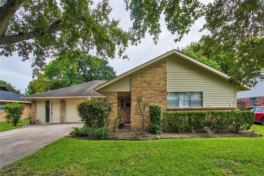 7911 Fondren Rd