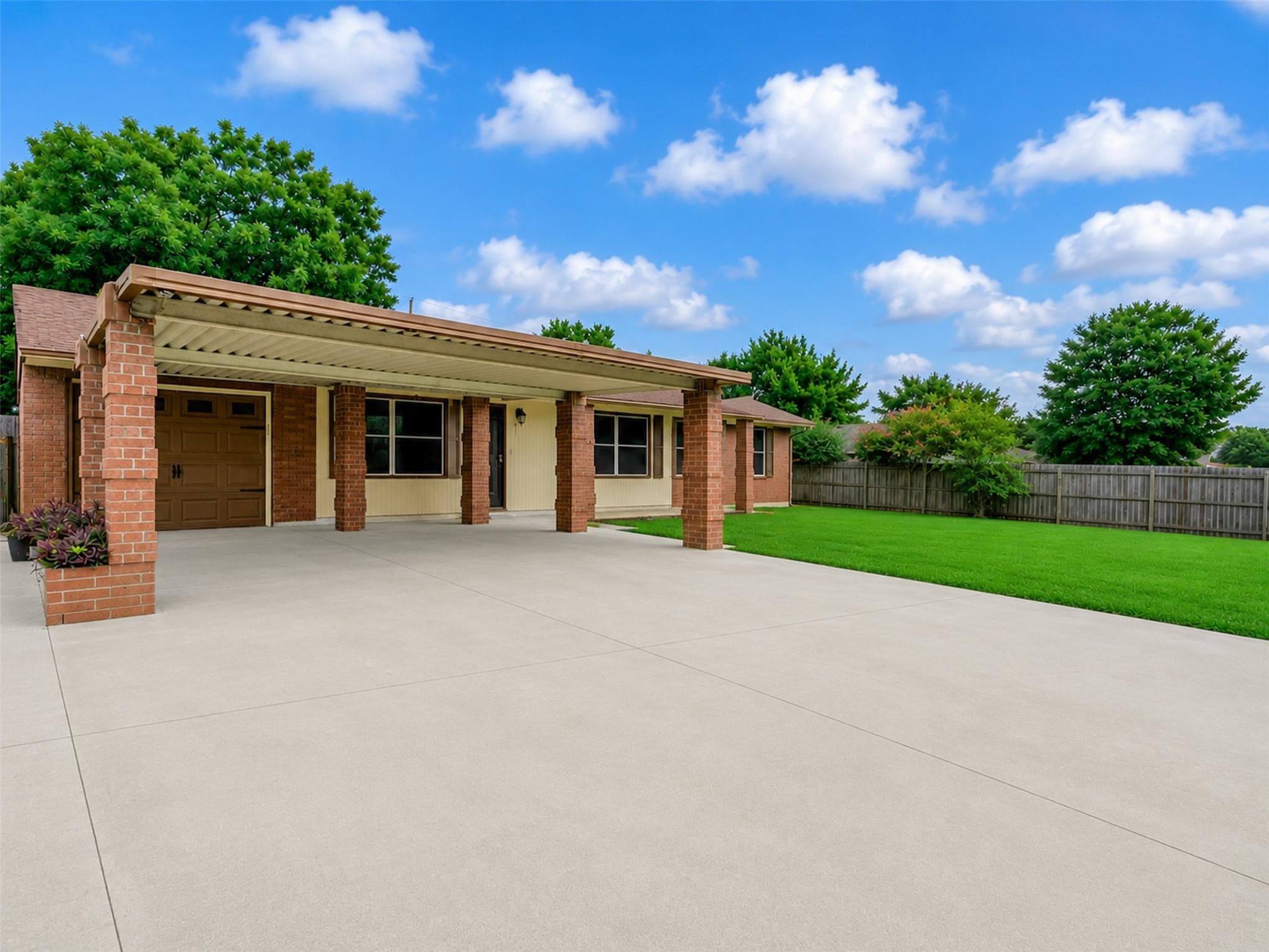 4123 Friar Point Rd
