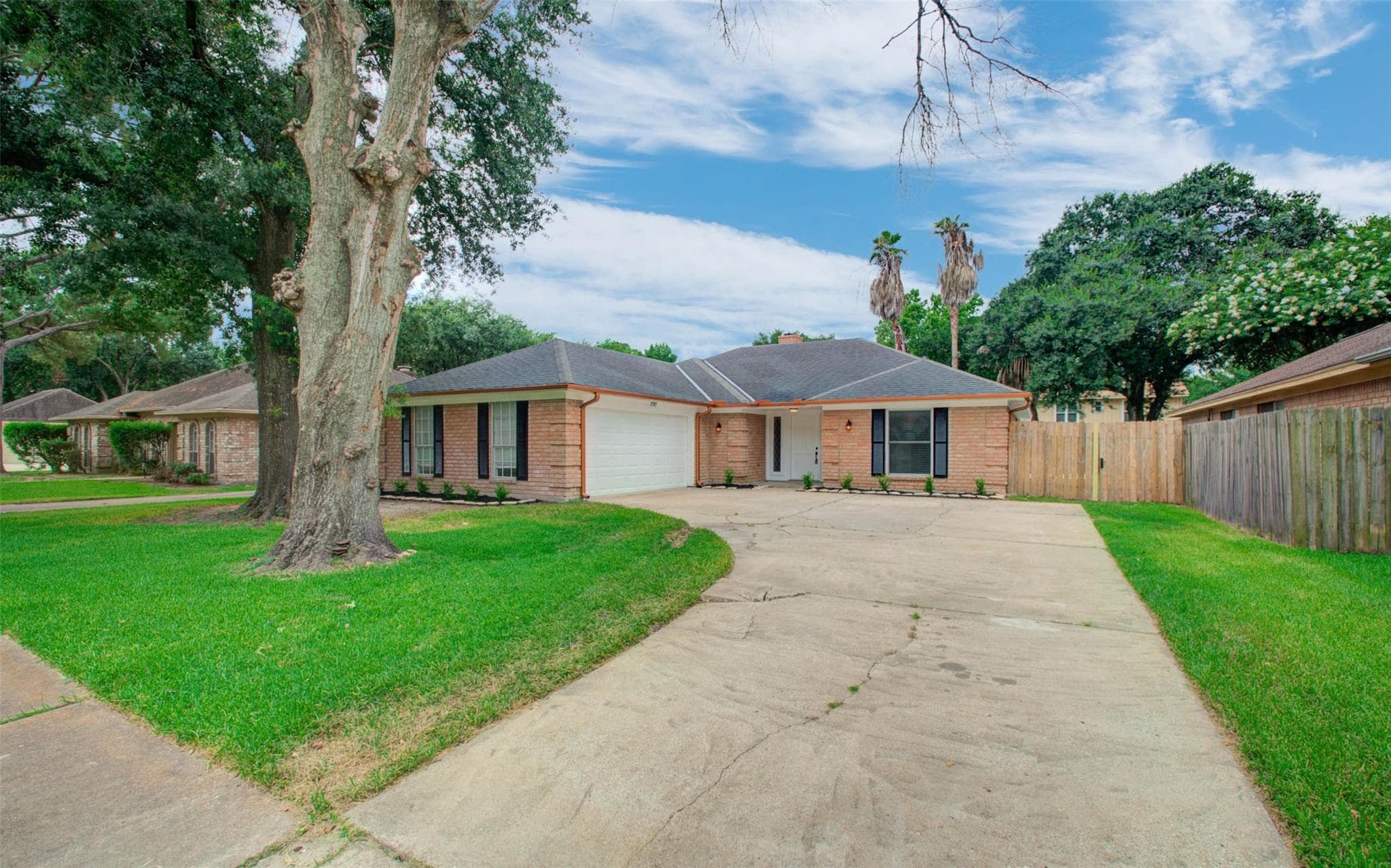 15219 Windy Cove Dr