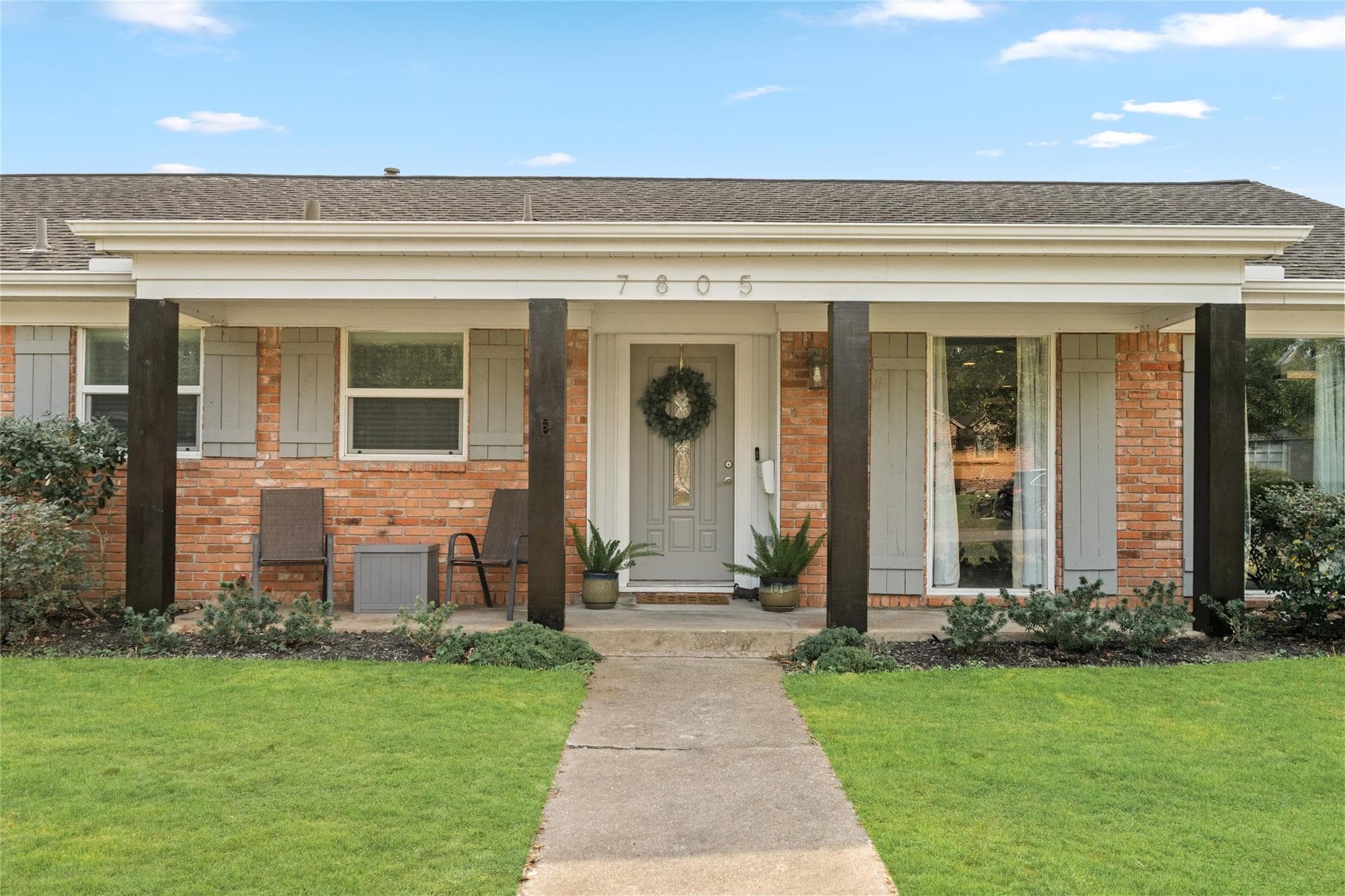 Main property image