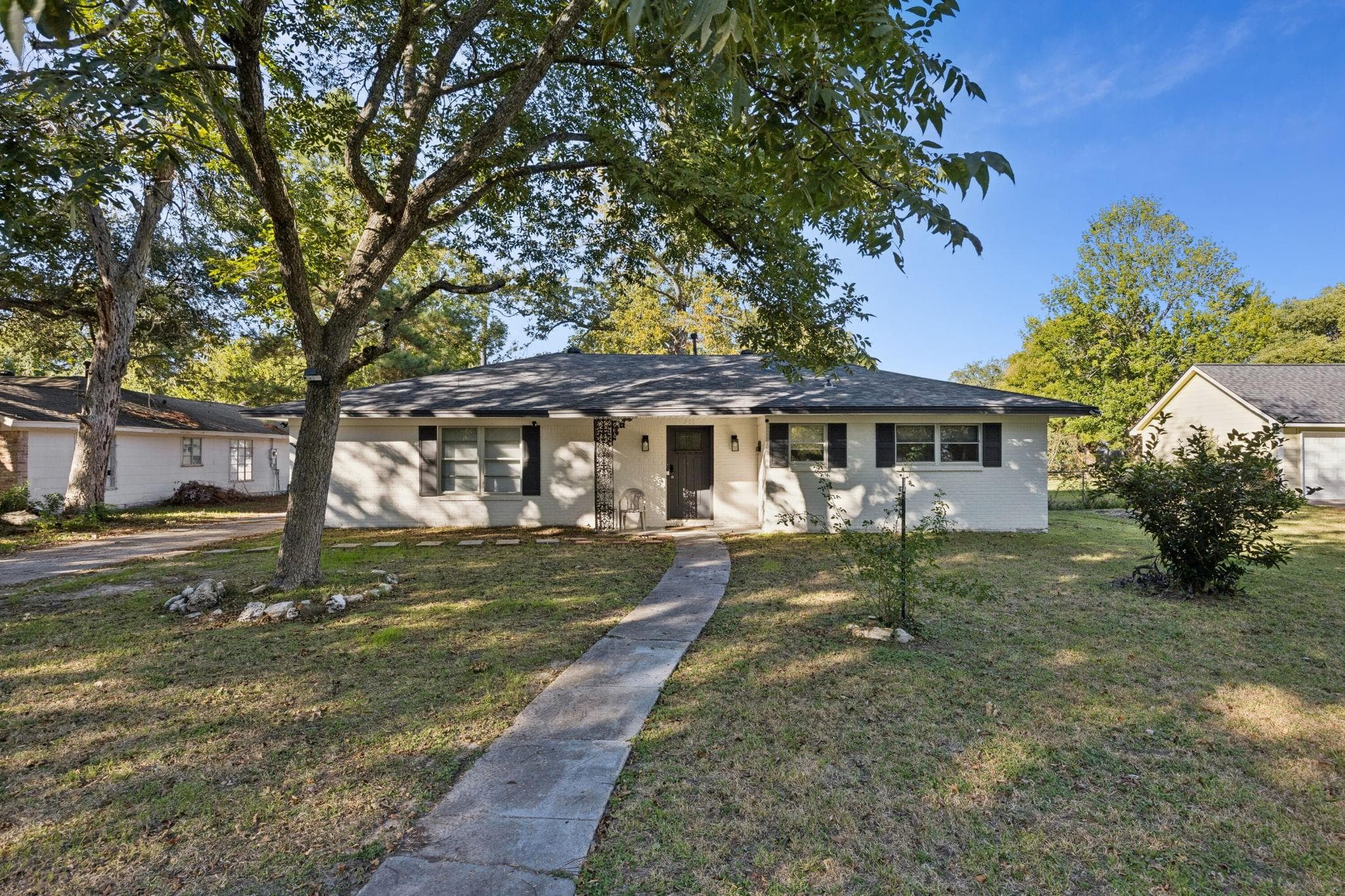 300 Forrest St