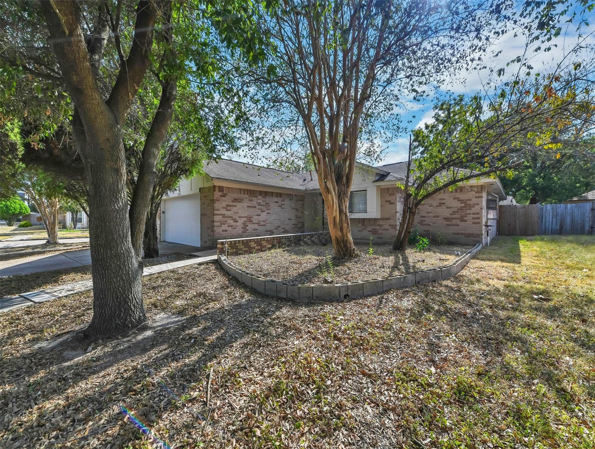 11303 Grayling Ln