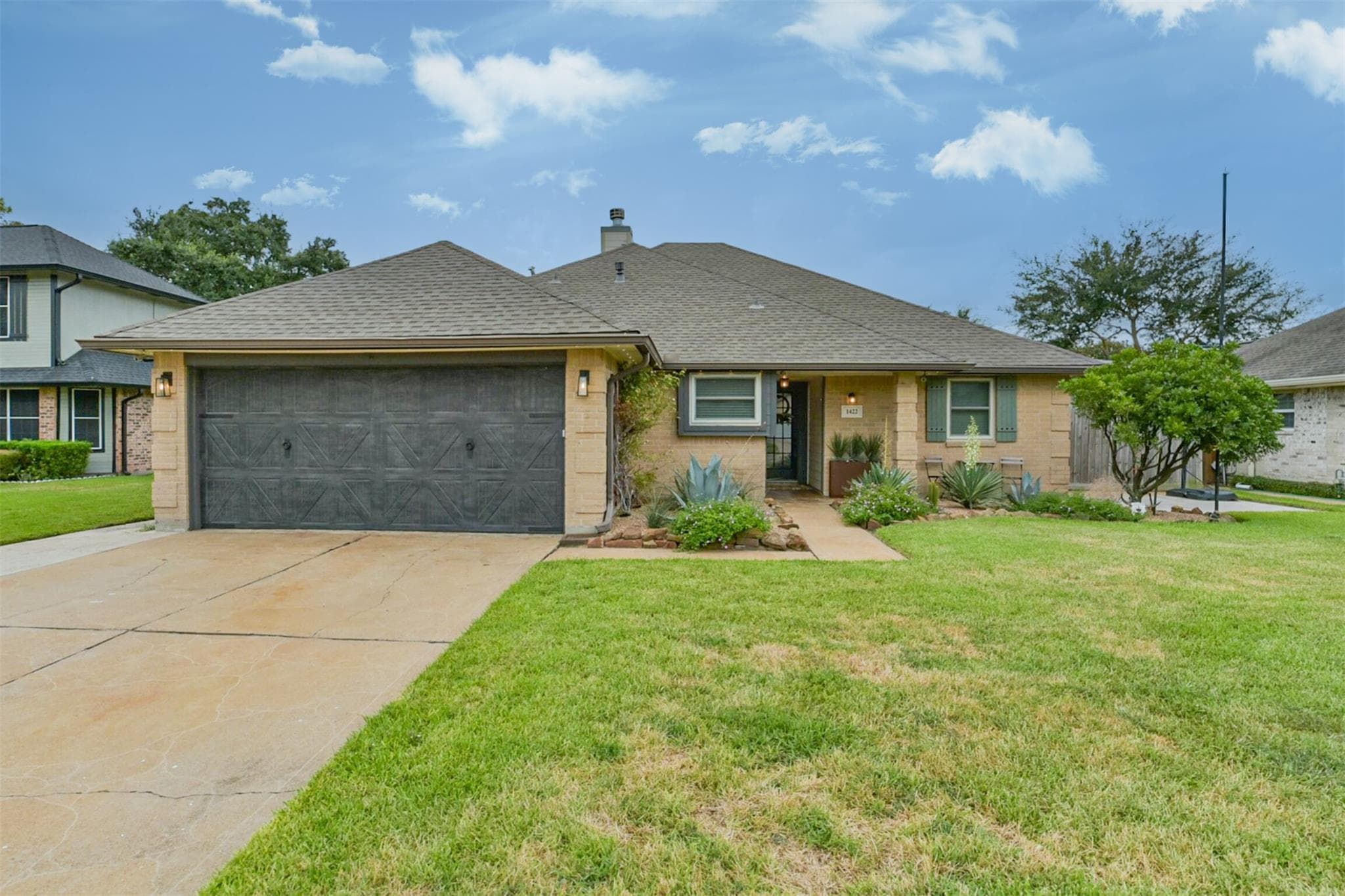 1422 Roosevelt Dr