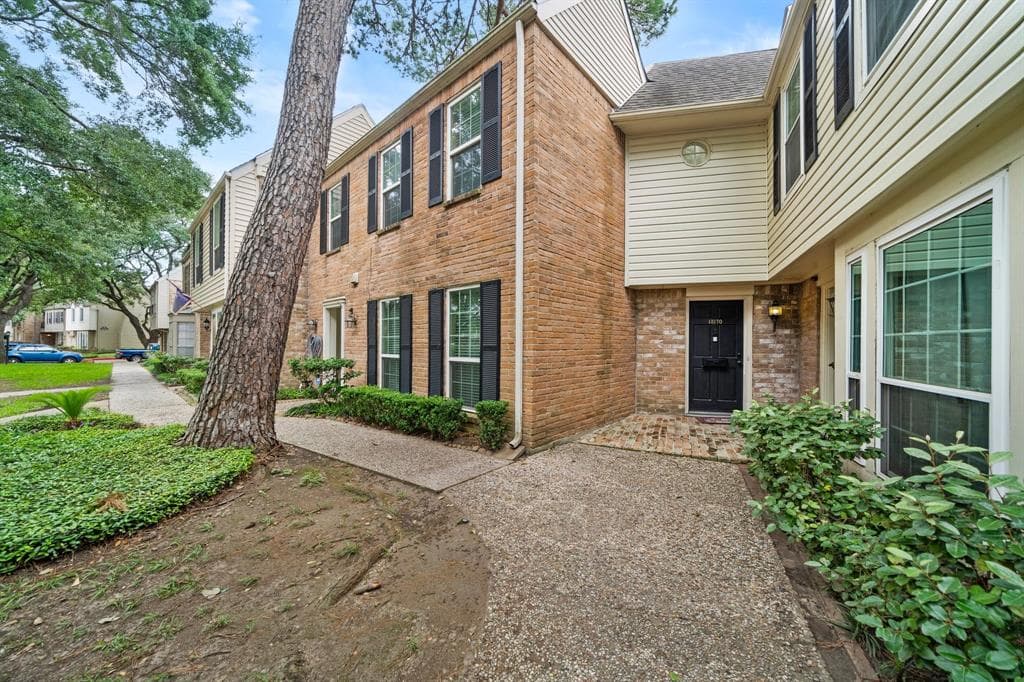 13170 Trail Hollow Dr # 3170