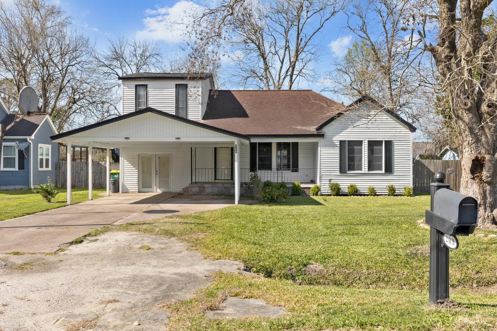 Main property image