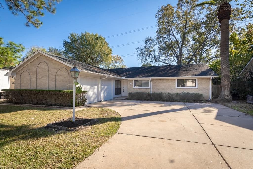 9115 Twin Hills Dr