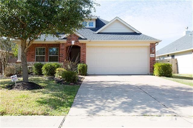 8014 Thorncroft Manor Ln