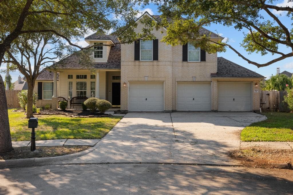 3022 Manor Bay Ct