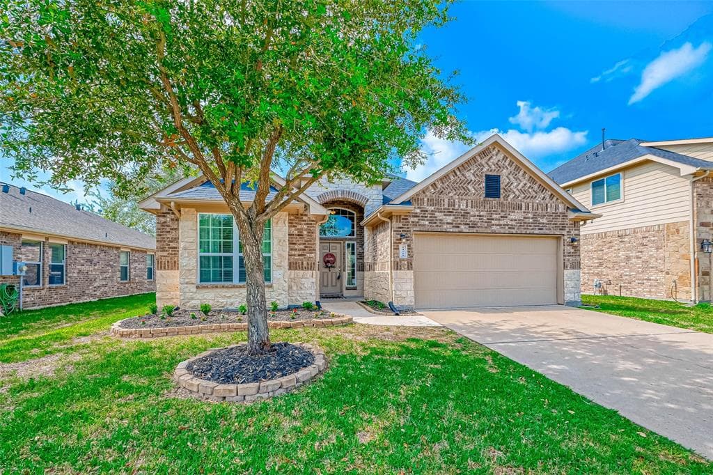 24723 Colonial Maple Dr
