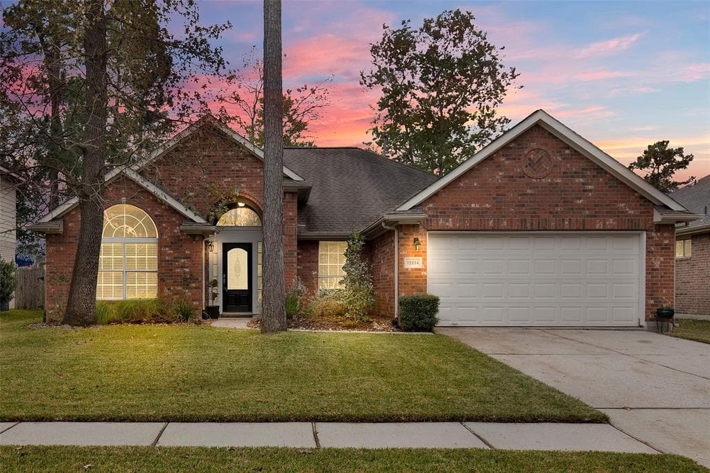 12234 Natchez Park Ln