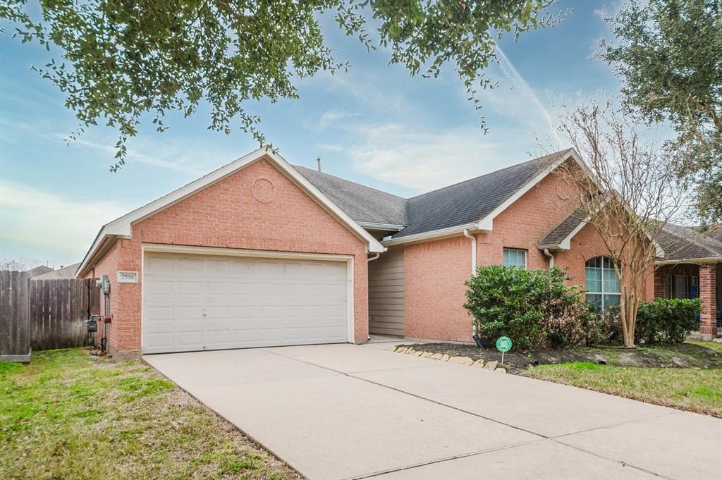 7518 Golden Thistle Ln