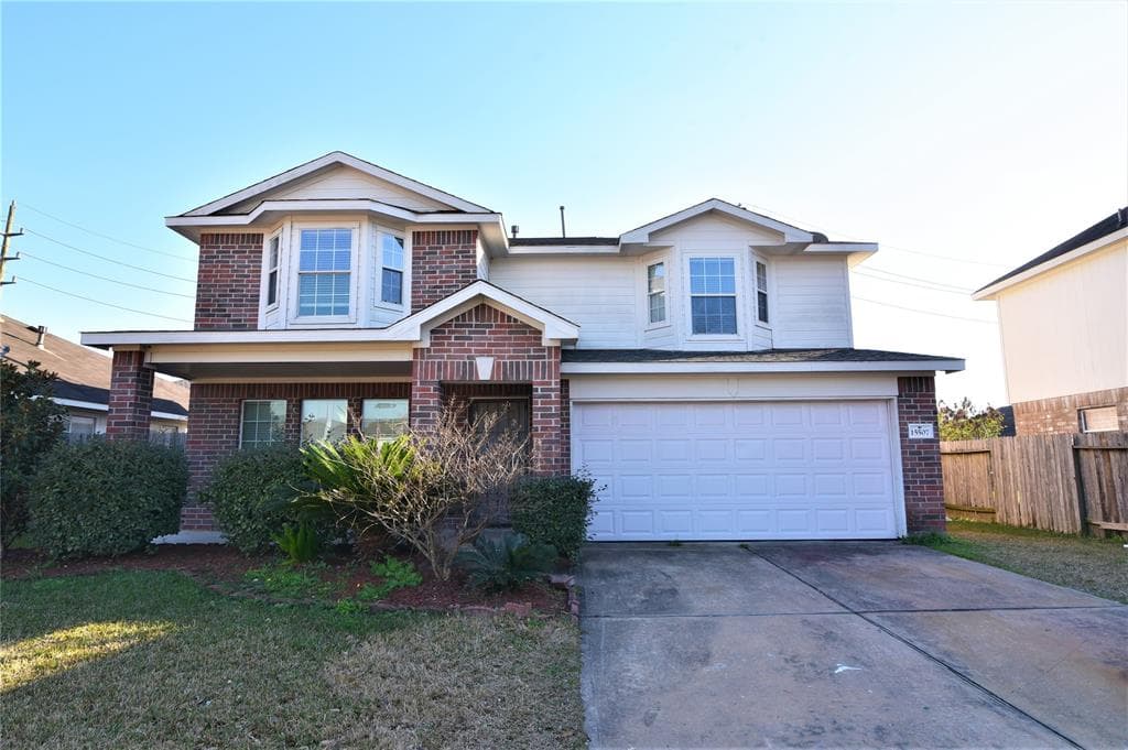 15507 Fair Elm Ct