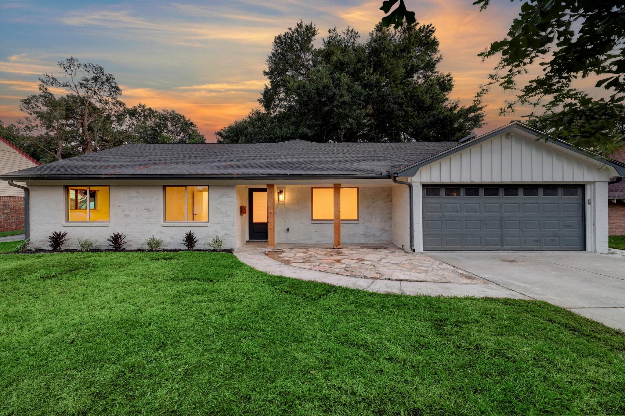 10517 Moorberry Ln