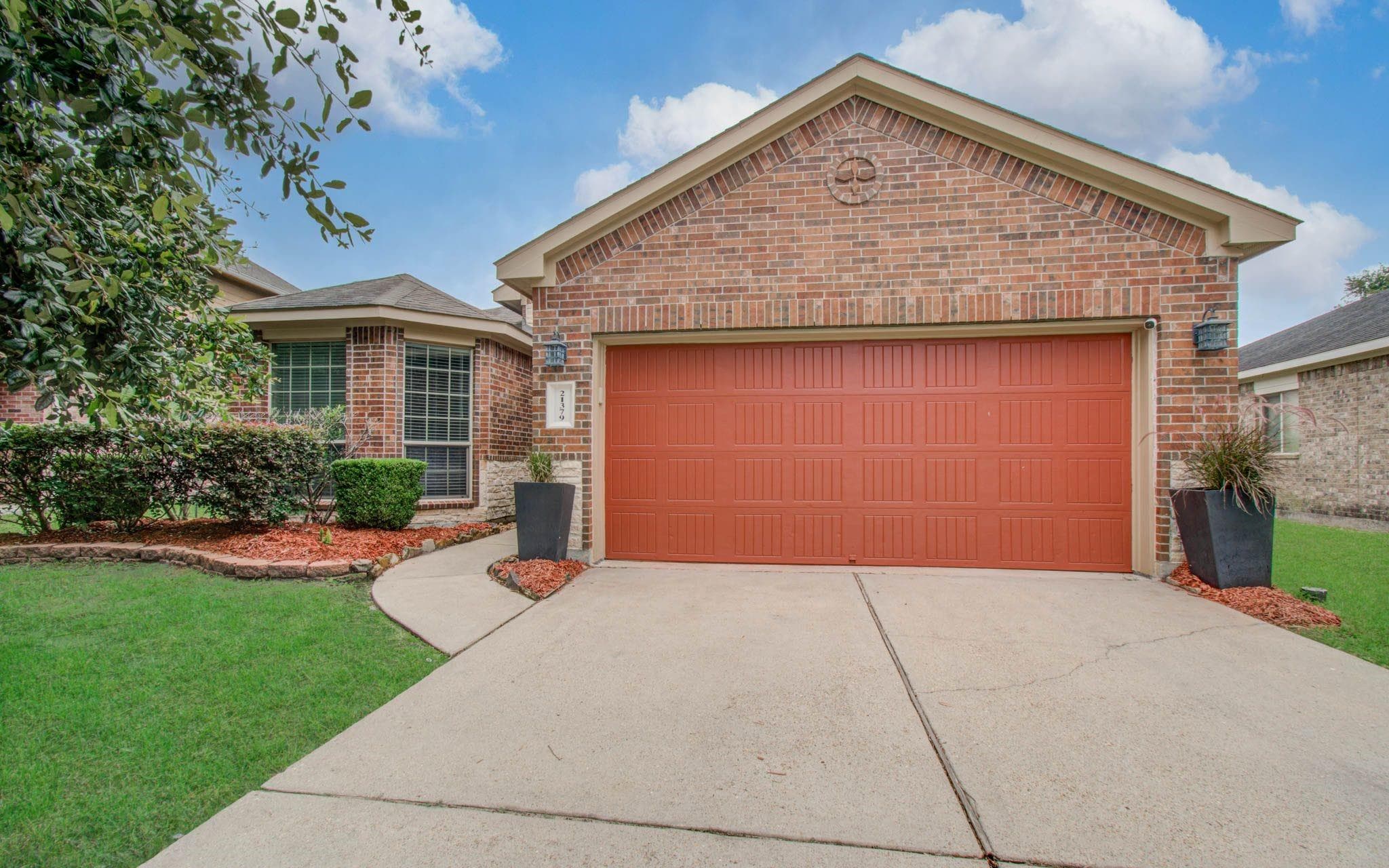 21379 Village Crossing Ln