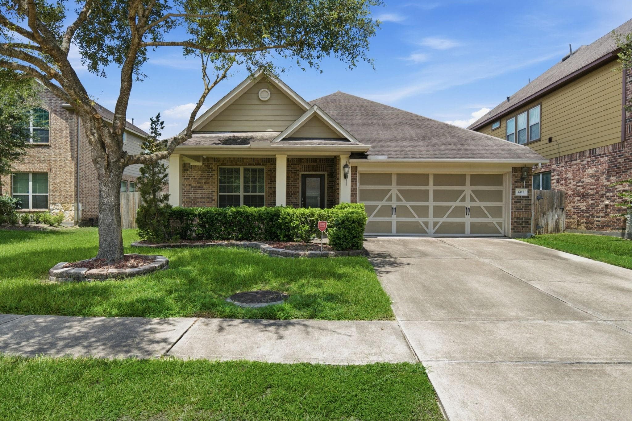 4415 Pine Hollow Trce
