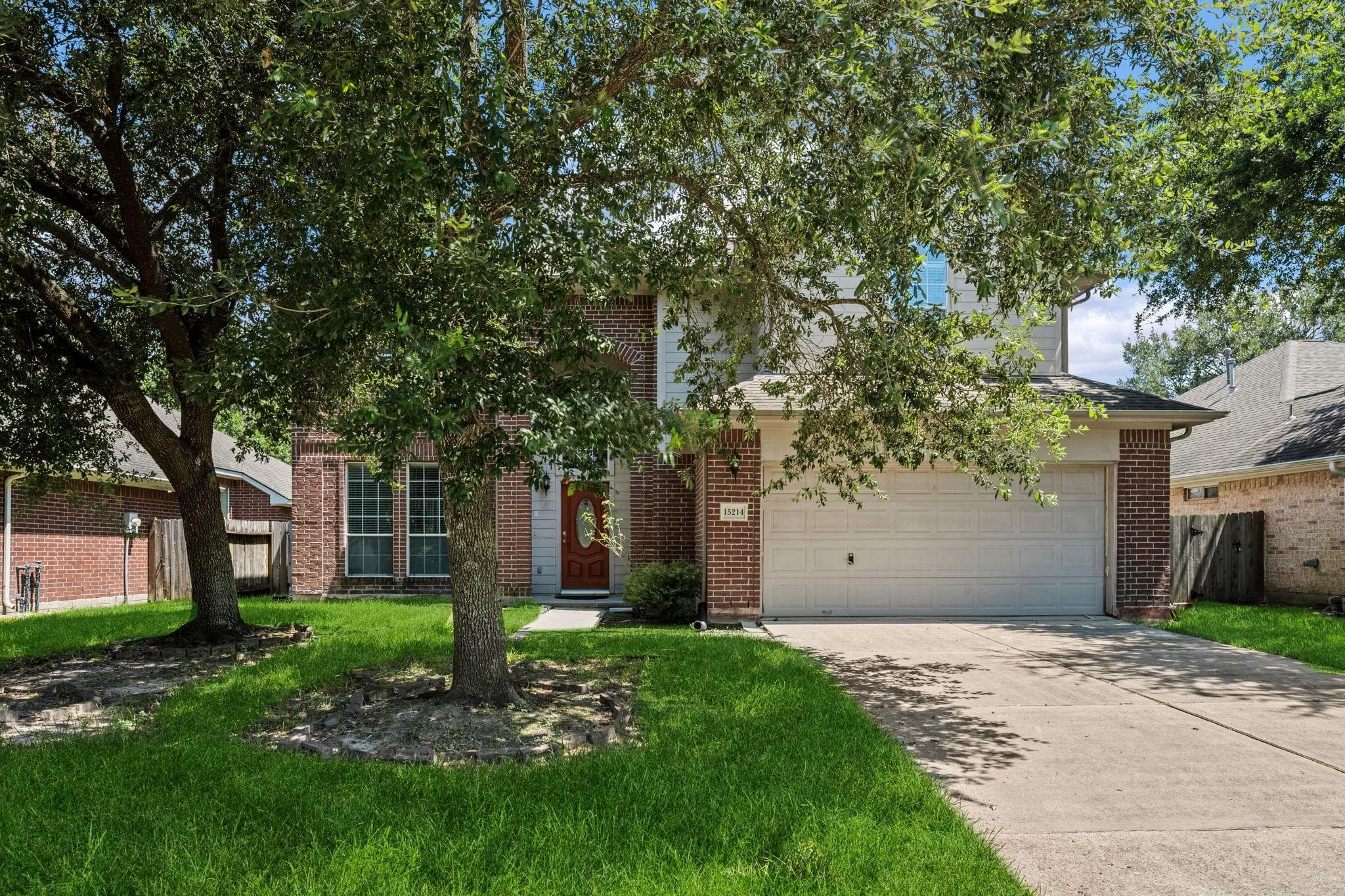 15214 Sky Brook Ln