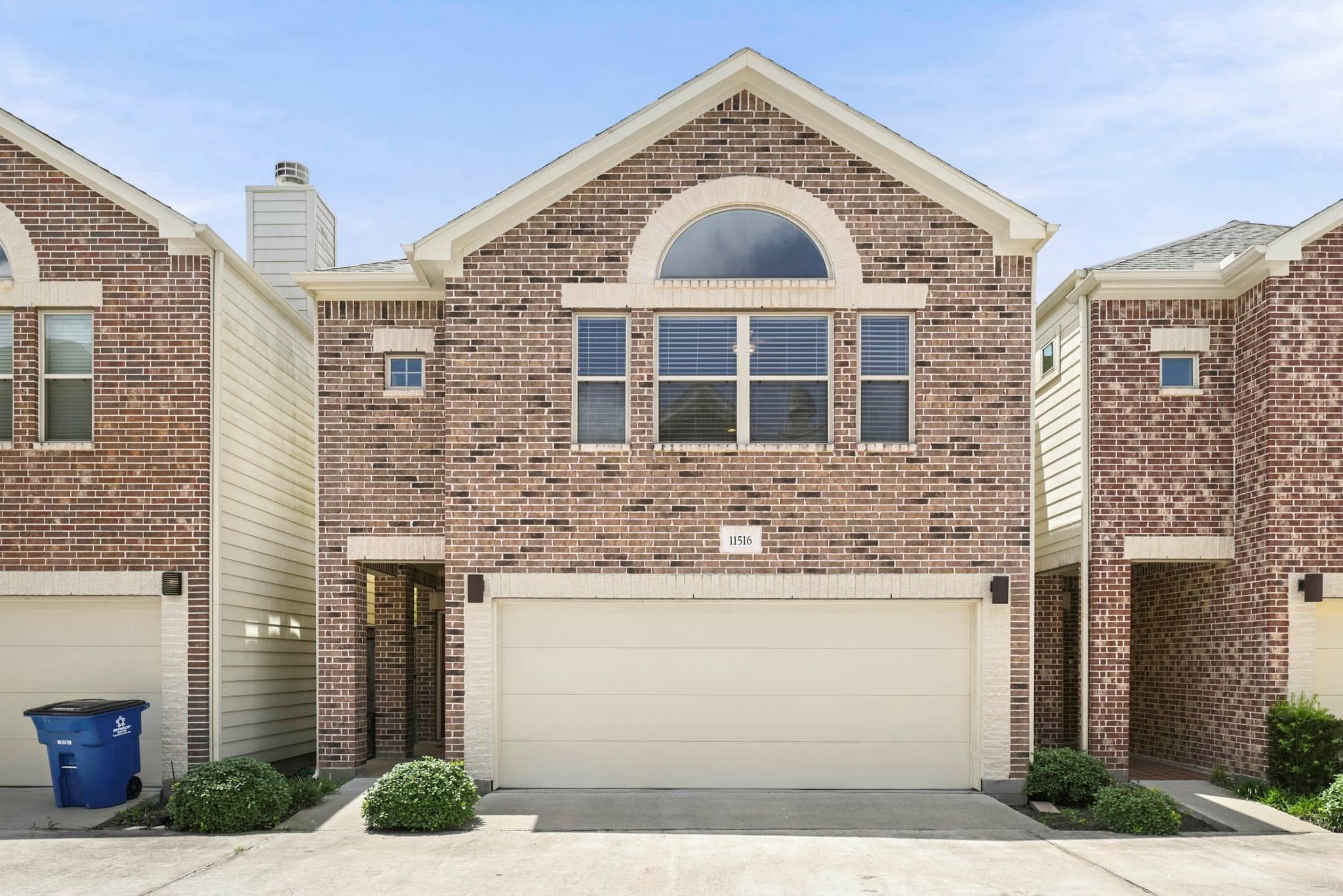 11516 Main Maple Dr