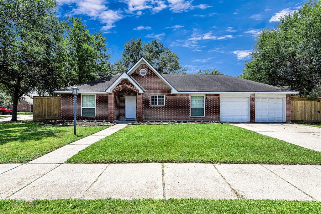 20003 Elmsbury Ct