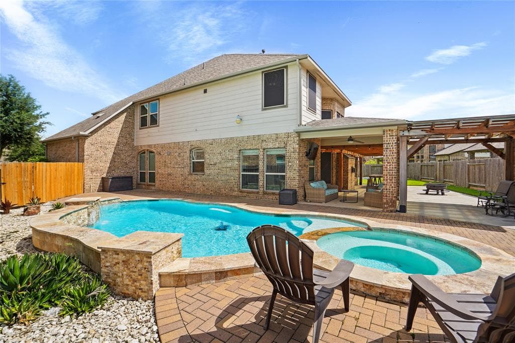 9110 Southern Creek Ct
